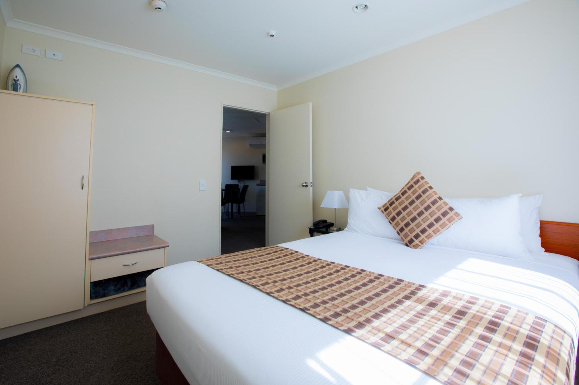 Best Western Bks Pioneer Motor Lodge Auckland Room photo