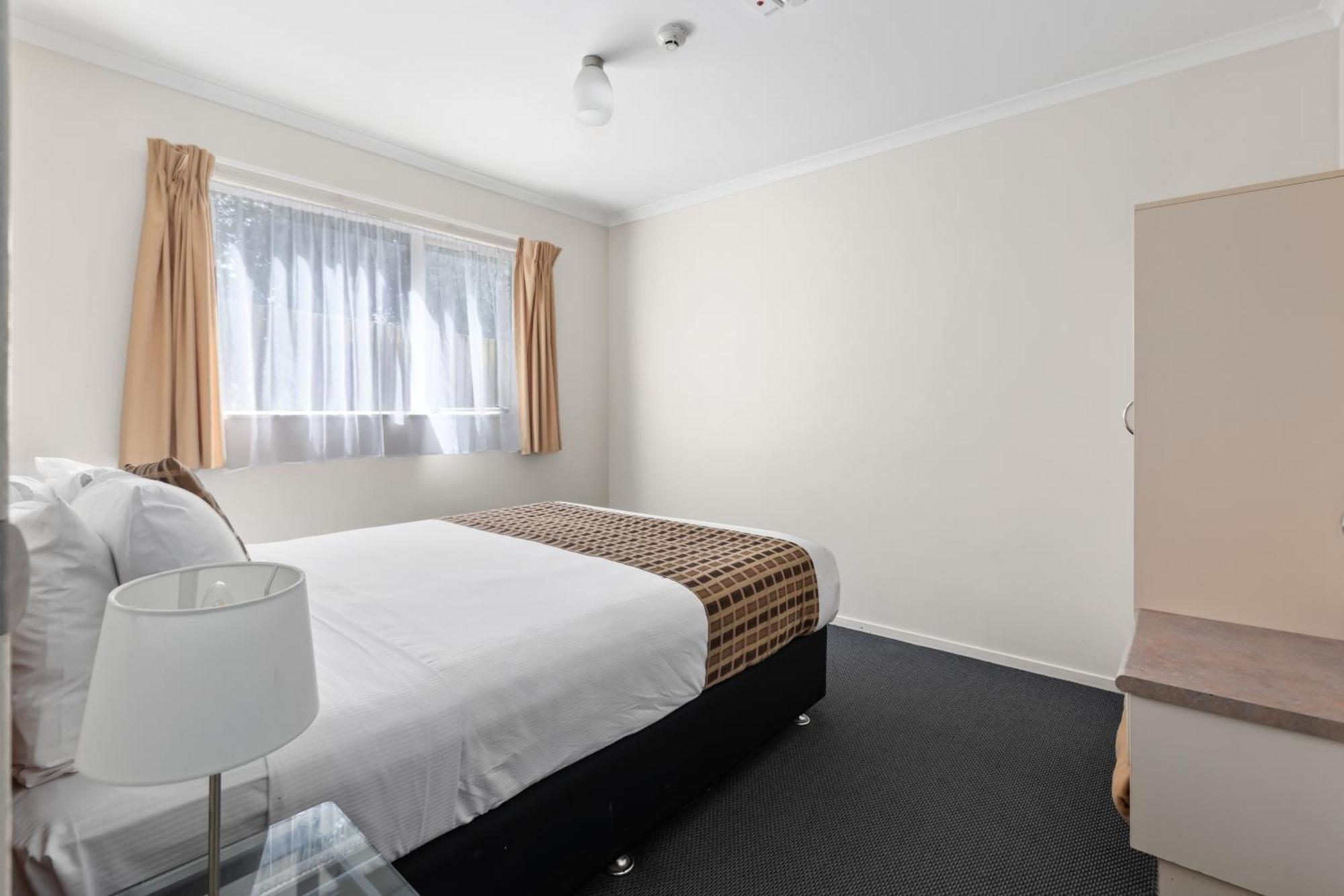 Best Western Bks Pioneer Motor Lodge Auckland Room photo