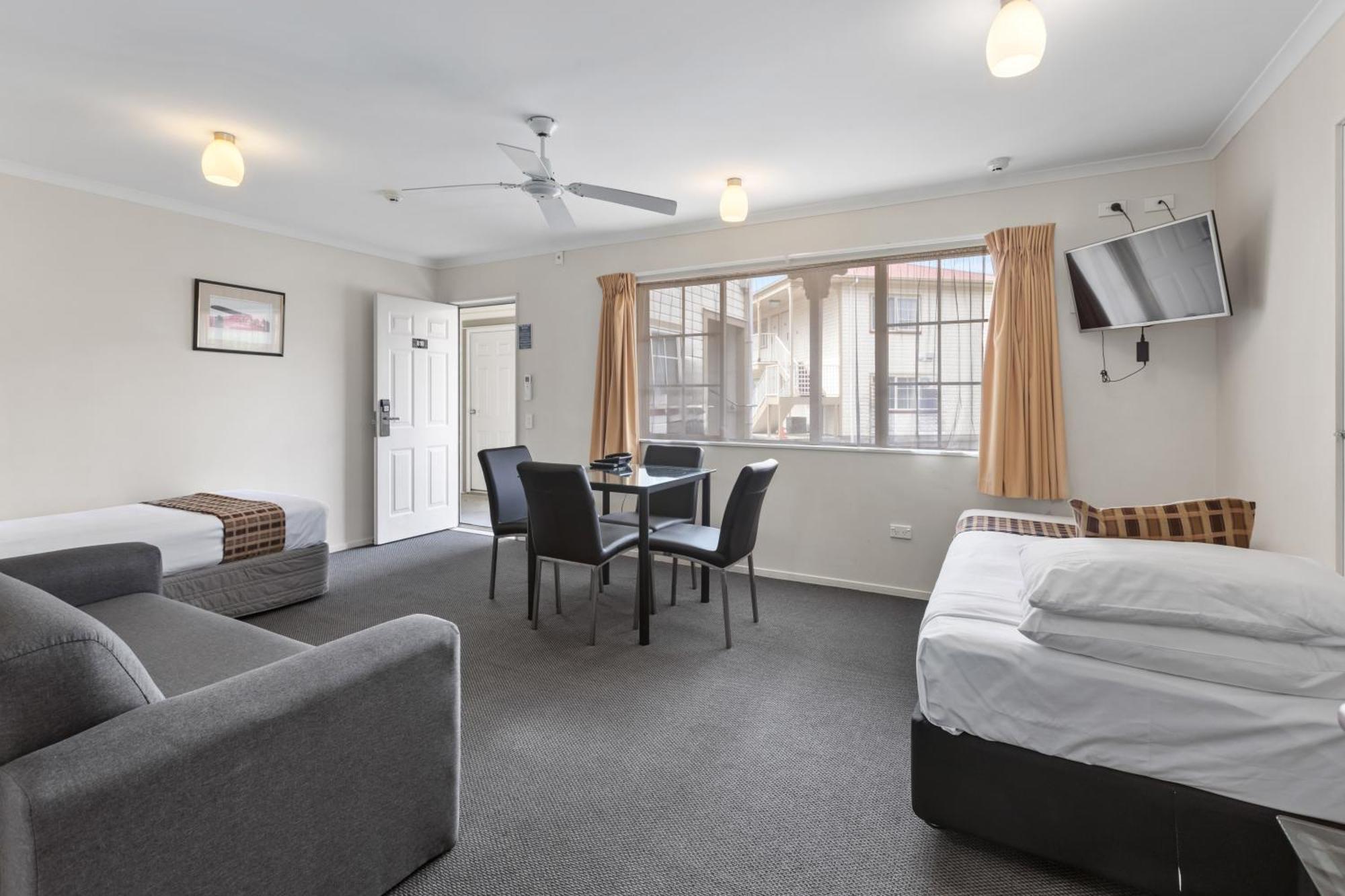 Best Western Bks Pioneer Motor Lodge Auckland Room photo