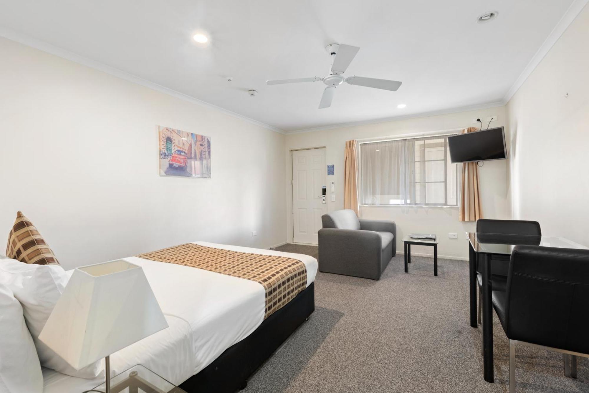 Best Western Bks Pioneer Motor Lodge Auckland Room photo